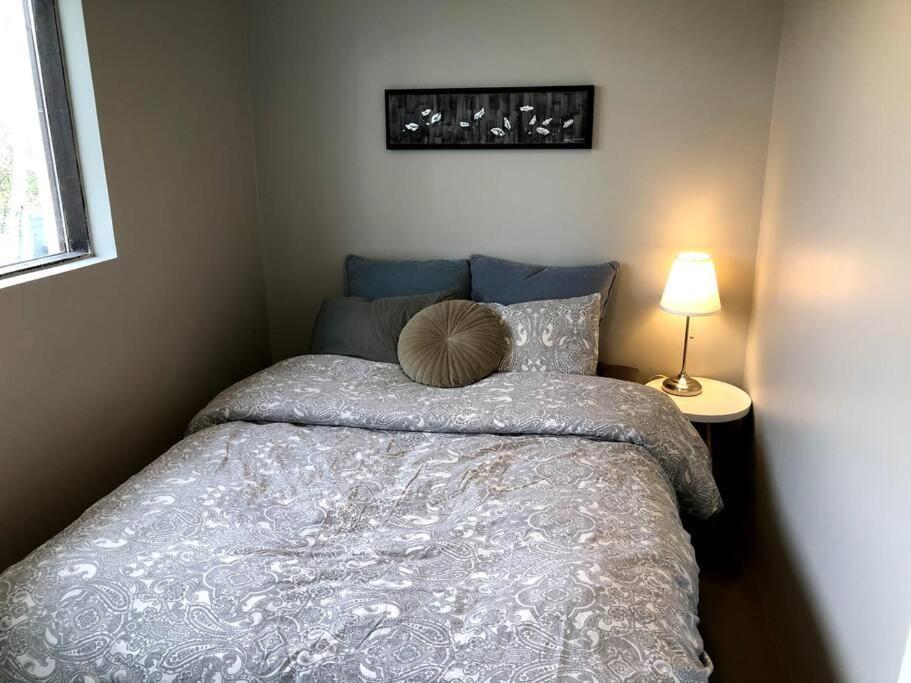 Appartement Adorable One Bedroom With Free Parking. *